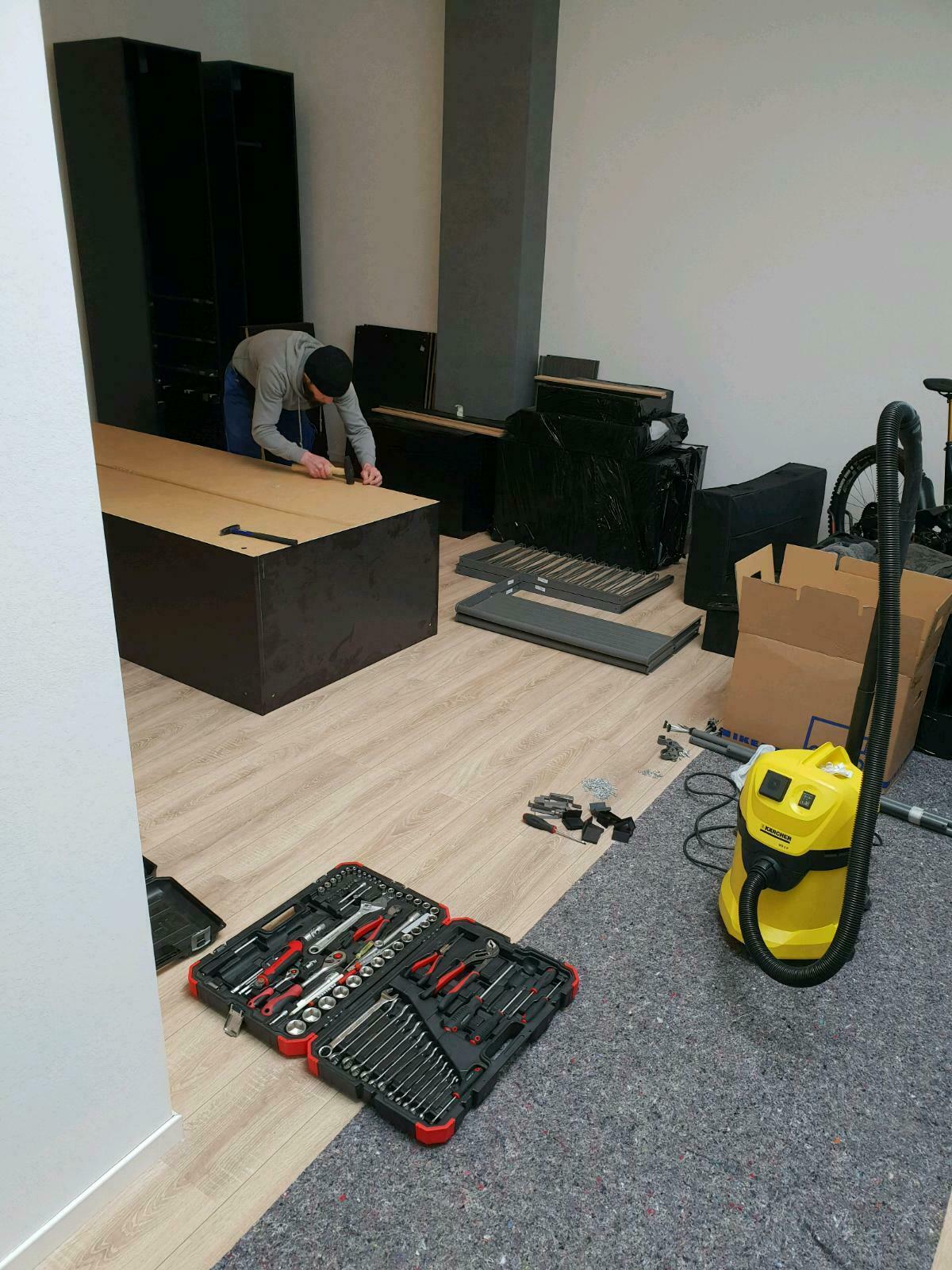 UMTL Service Transport Wohnzimmer Küche Abbau Aufbau Seniorenumzüge Umzug Unternehmen Umziehen Entrümpelung Haushaltsauflösung Büro Firma Geschäfte Privat Geschäftlich Schwelm Gevelsberg Ennepetal Radevormwald Witten Velbert Hilden Mettmann Hattingen Wuppertal Solingen Remscheid